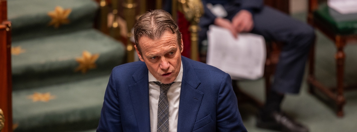 Niet aan regering om verenigingen te verbieden